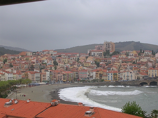 Vagues sur la plage de Banyuls