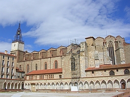 Campo Santo et Cathedrale Saint Jean